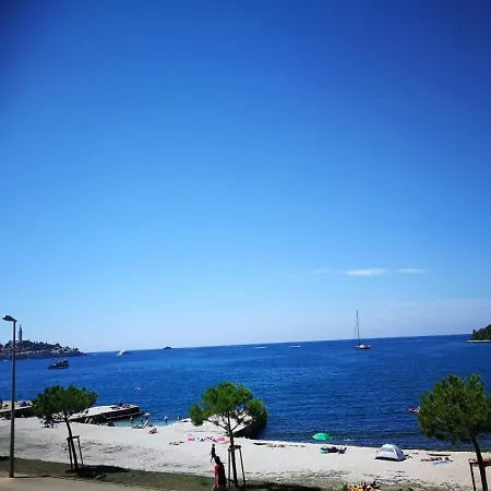 Mobile Erna, Camping